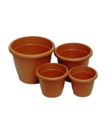 MACETA PLASTICO COLOR TERRACOTA NAXOS